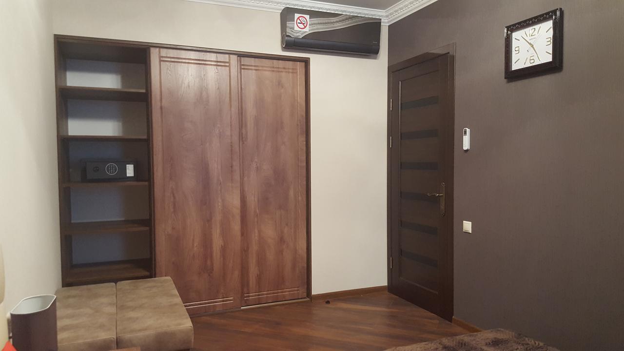 Mimino Apartment Deluxe First Line Batumi Exterior foto